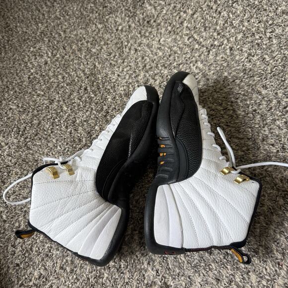 Nike Air Jordan 12 Retro Taxi Release 2013 Mens 10.5 130690-125 White Black OG - Picture 5 of 9